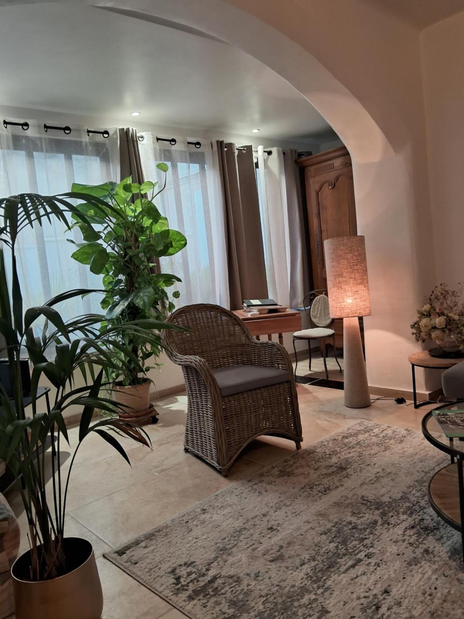 Le Clos Du Rouet Тараскон Екстериор снимка